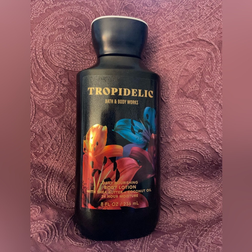Rare! TROPIDELIC Bath & Body Works Full Size Bottle 8 oz Body Lotion